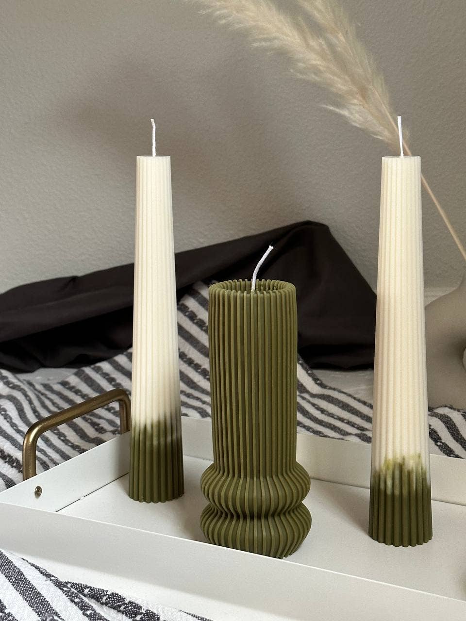 Long Pillar Marble Candle-Tall Ribbed Tapper Candle: White / Fresh Linen / Black