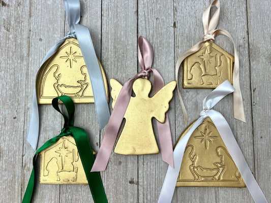 Angel & Nativity Ornaments: White / Lg nativity